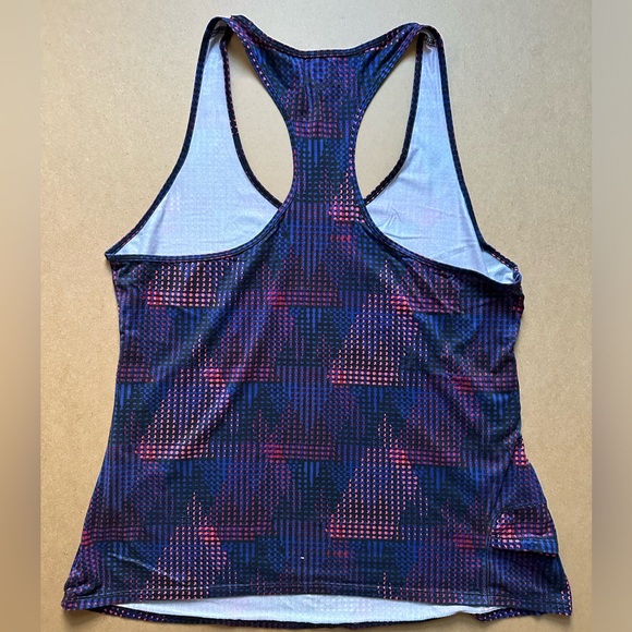 LISTING MOVED TO @wrenandfinch closet - Saucony - racer back tank top - Picture 3 of 3